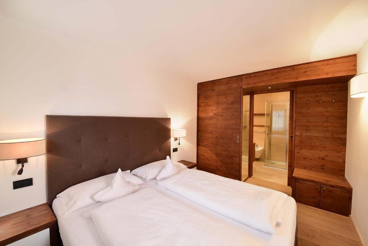 Ariston Dolomiti Residence Toblach Pokoj fotografie